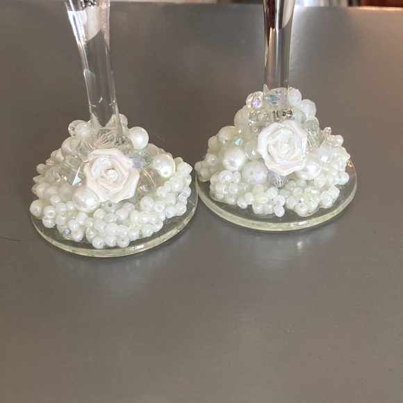 Champagne glasses 💕with beads and pearls! Great for that special occasion❤️New - Picture 5 of 5
